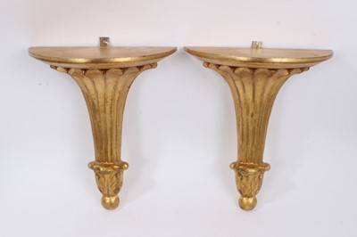 Lot 959 - Pair of Italian gilt furniture wall brackets