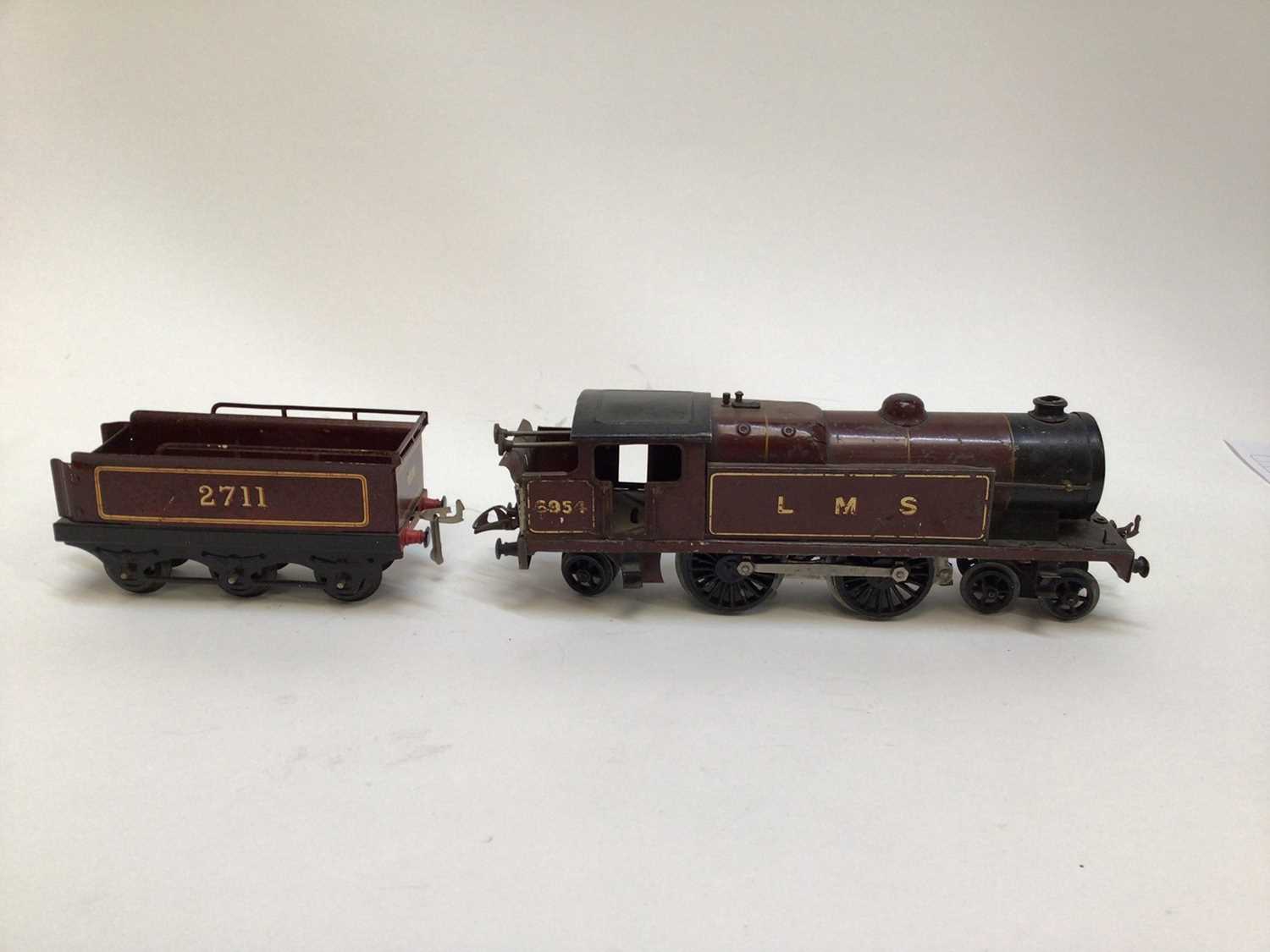 Lot 24 - Railway O Gauge selection of unboxed locomotives including LMS 4-4-0, 0-4-0,No 2270, 0-4-0 No 4429 plus one tender No 2711