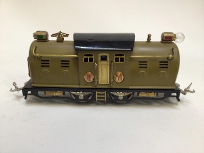 Lot 31 - Lionel O Gauge unboxed selection including Commodore Vanderbilt locomotive, wagons and carriages (QTY)