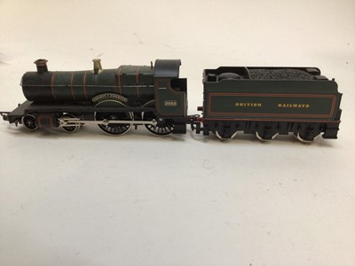 Lot 43 - Railway Hornby OO Gauge R759 GWR locomotive "Albert Hall", SR Class N15 "Sir Dinadin" , both boxed plus a selection of unboxed locomtives and tenders (QTY)