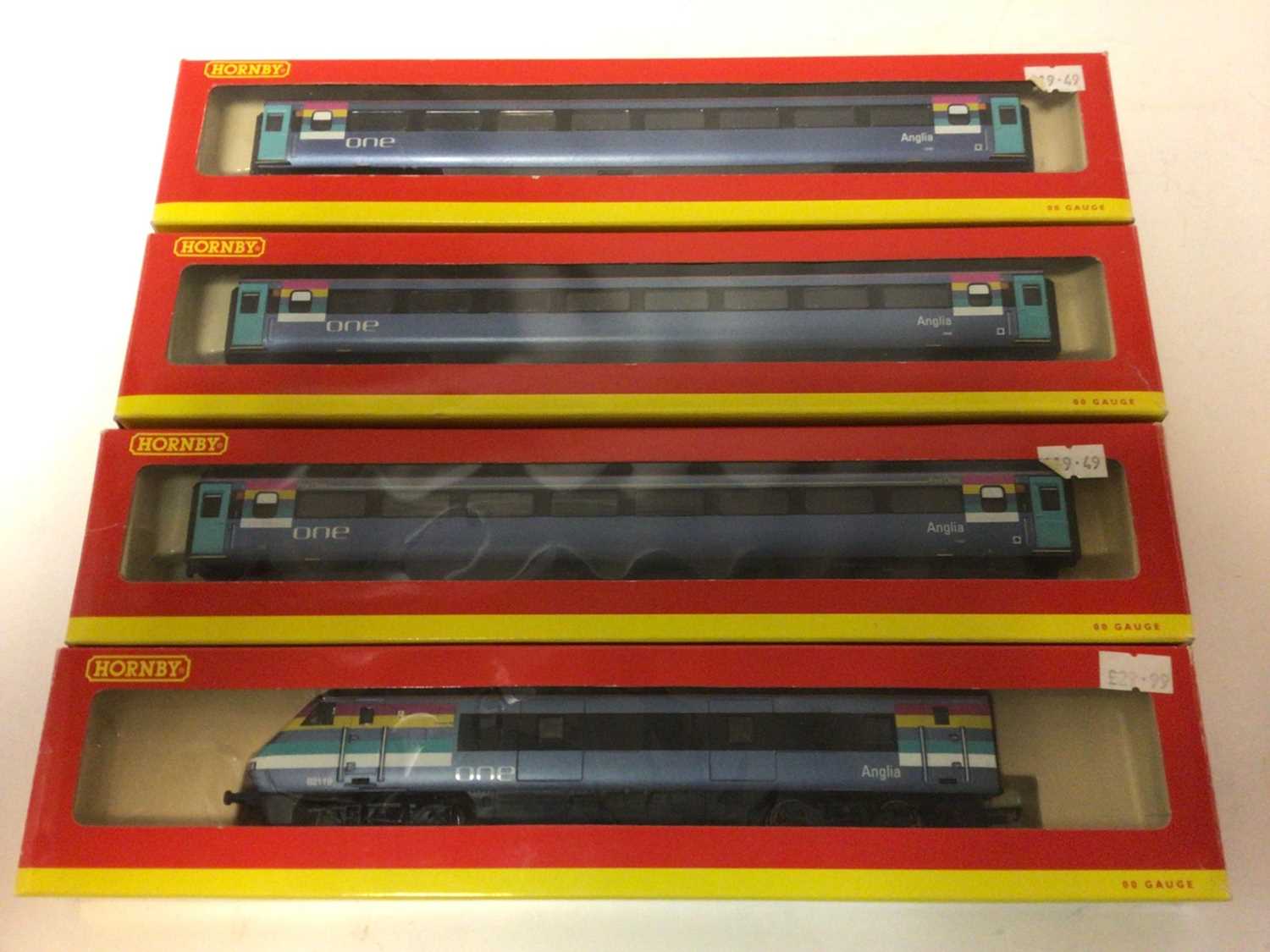 Lot 79 - Hornby OO gauge selection of boxed carriages and coaches etc (14)