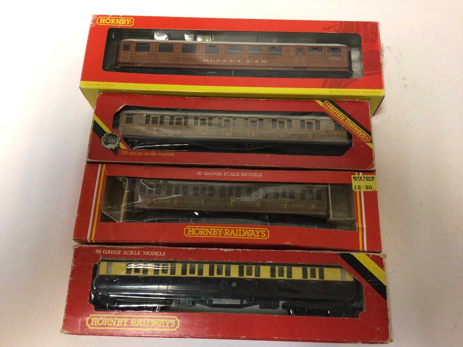 Lot 81 - Hornby OO gauge selection of boxed carriages and coaches etc (29)