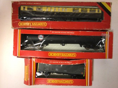Lot 83 - Hornby OO gauge selection of boxed carriages, wagons, coaches and accessories (Qty)