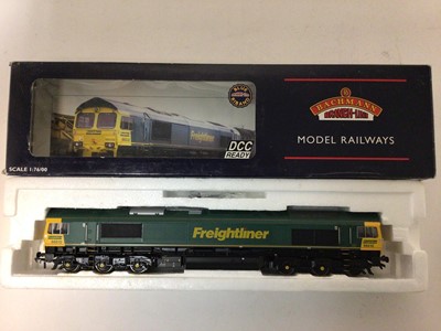 Lot 137 - Bachmann OO gauge Class 20 Diesel 20023 Railfreight with indicator discs 32-029, Class 66 Diesel 66610 Freightliner 32-726 both boxed (2)