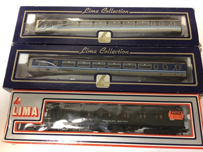 Lot 156 - Lima OO gauge selection of boxed carriages, coaches and rolling stock (19)
