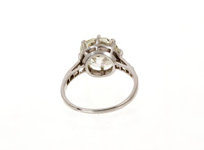 Lot 632 - Diamond single stone ring with an old cut diamond weighing approximately 3.20cts