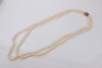 Lot 549 - Cultured pearl two strand necklace