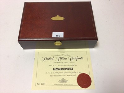 Lot 185 - Bachmann Limited Edition 1685/2000 OO gauge LNER green "Mayfowler" locomotive and tender, in presentation wooden box, plus certificate