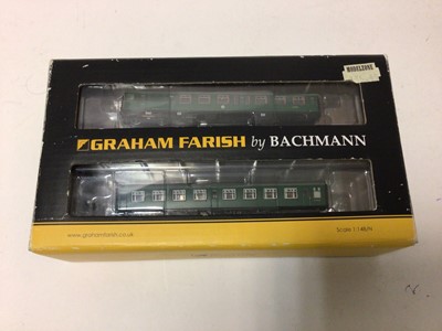 Lot 201 - Graham Farnish by Bachmann N gauge 4CEP Four Car EMU 7105 SRmultiple green unit No372-675