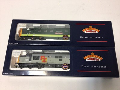 Lot 215 - Bachmann OO gauge Class 55 Deltic "The Kings Own Yorkshire Light Infantry" 55 002, BR green, 32-525A, plus Class 37/5 "Tre Pol and Pen" 37671 diesel rail freight, 32-380, both boxed (2)