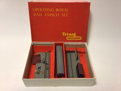 Lot 260 - Triang Station Set R 81, plus Operating Royal Mail Coach Set R 23, both boxed