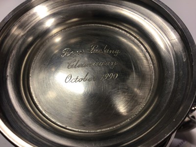 Lot 70 - Silver tankard, with presentation engraving to underside of base. (Sheffield 1990) 14oz