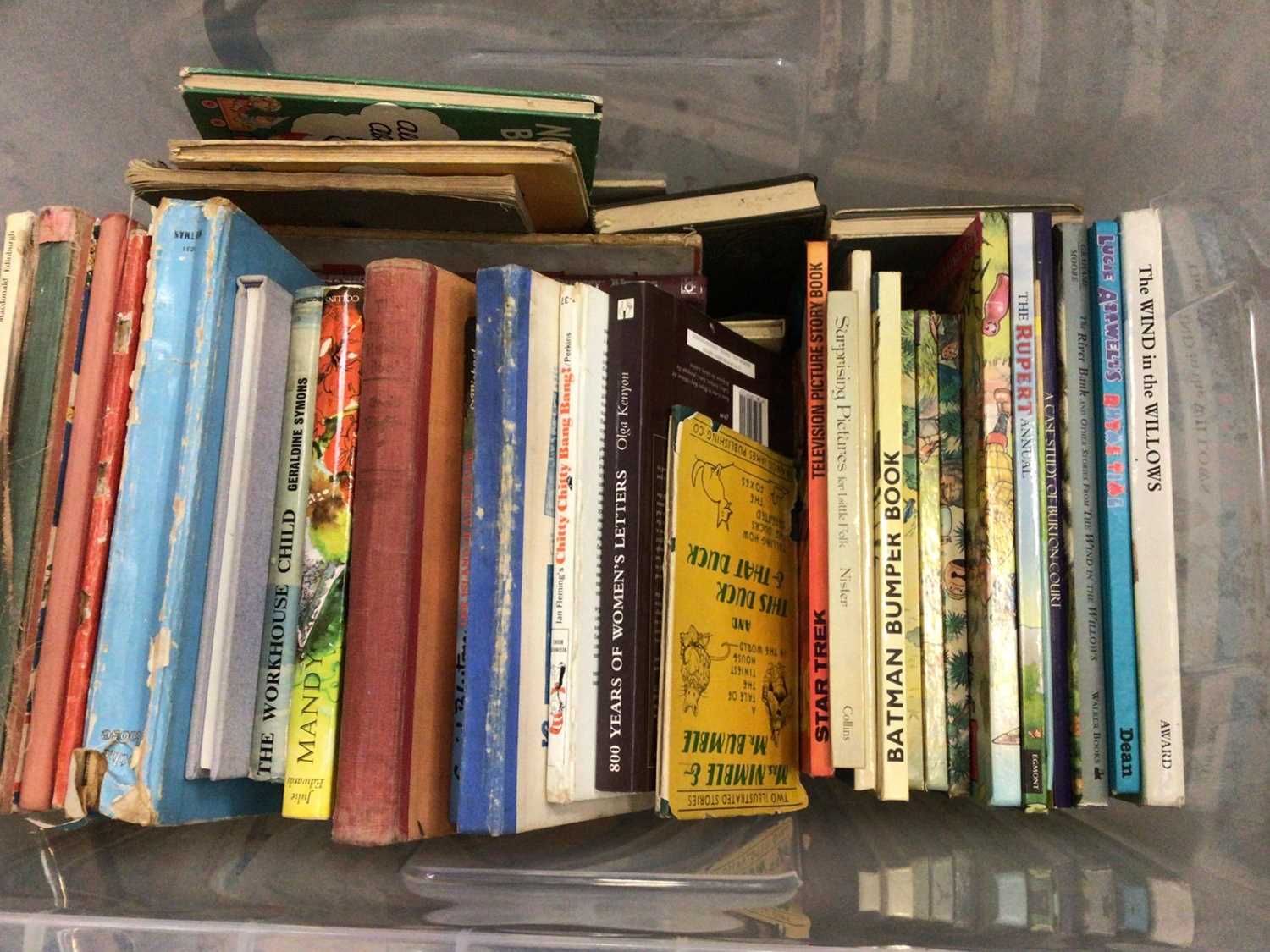 Lot 826 - Box of children's books