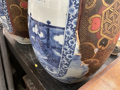 Lot 137 - Huge pair of 19th century Japanese porcelain vases
