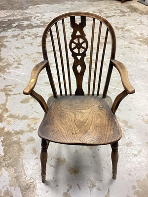 Lot 1154 - 19th c Windsor elbow chair