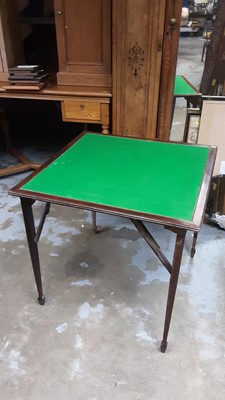 Lot 1260 - Folding games table