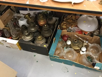Lot 566 - Collection of vintage oil lamps various