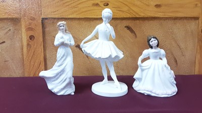 Lot 1244 - Collection of 19 Royal Doulton and other figures of ladies