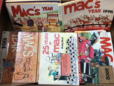 Lot 811 - Box Mac cartoon books