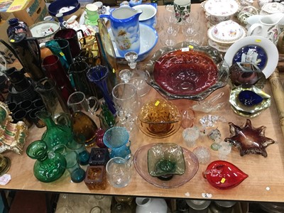 Lot 557 - Good collection of glass including Whitefriars and other factories