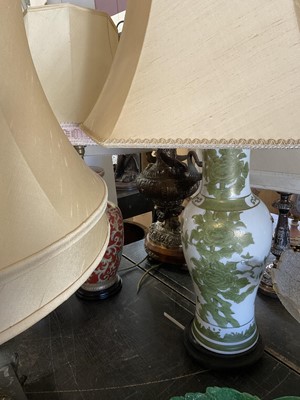 Lot 176 - Large group of table lamps