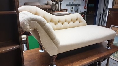 Lot 1345 - Victorian mahogany chaise longue