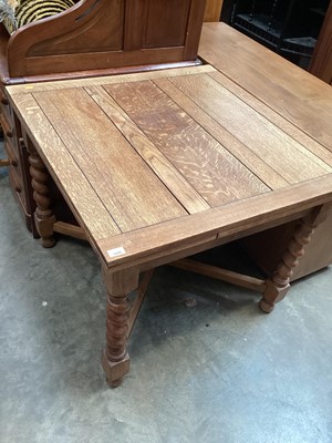 Lot 1229 - 1930s light oak draw-leaf dining table and six chairs