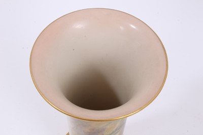 Lot 224 - Worcester vase