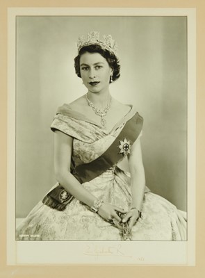 Lot 100 - H.M.Queen Elizabeth II signed presentation portrait