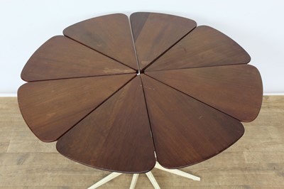 Lot 1431 - 1960s Petal dining table by Richard Schultz for Knoll with cedar / redwood petals on metal base