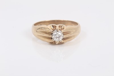 Lot 678 - 9ct gold diamond single stone ring with a brilliant cut diamond in heavy gold claw setting