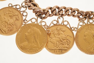 Lot 803 - Gold sovereign bracelet with 12 gold full sovereigns