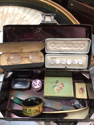 Lot 447 - Works of art including cased set of mother of pearl buttons, papier mâché snuff, various other items, together with a cased mother of pearl handled fan