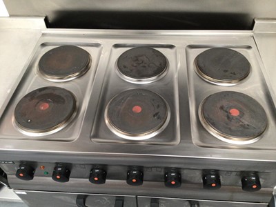 Lot 12 - A Lincat stainless steel A004 SN 30350611 electric six ring cooker,with double door oven, 900 mm