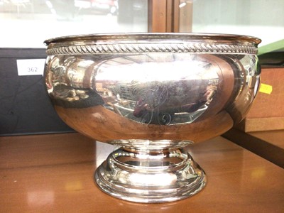 Lot 1058 - Silver rose bowl (Chester 1912)