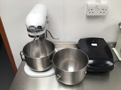 Lot 17 - A Kitchen Aid 5KPM50 enamelled electric food mixer with stainless steel bowl, George Foreman 18471 electric griddle, cables and plug, plus two 5 kg scales