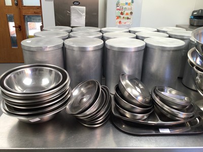 Lot 23 - A selection of stainless steel mixing bowls, serving dishes and brushed metal storage containers (qty)