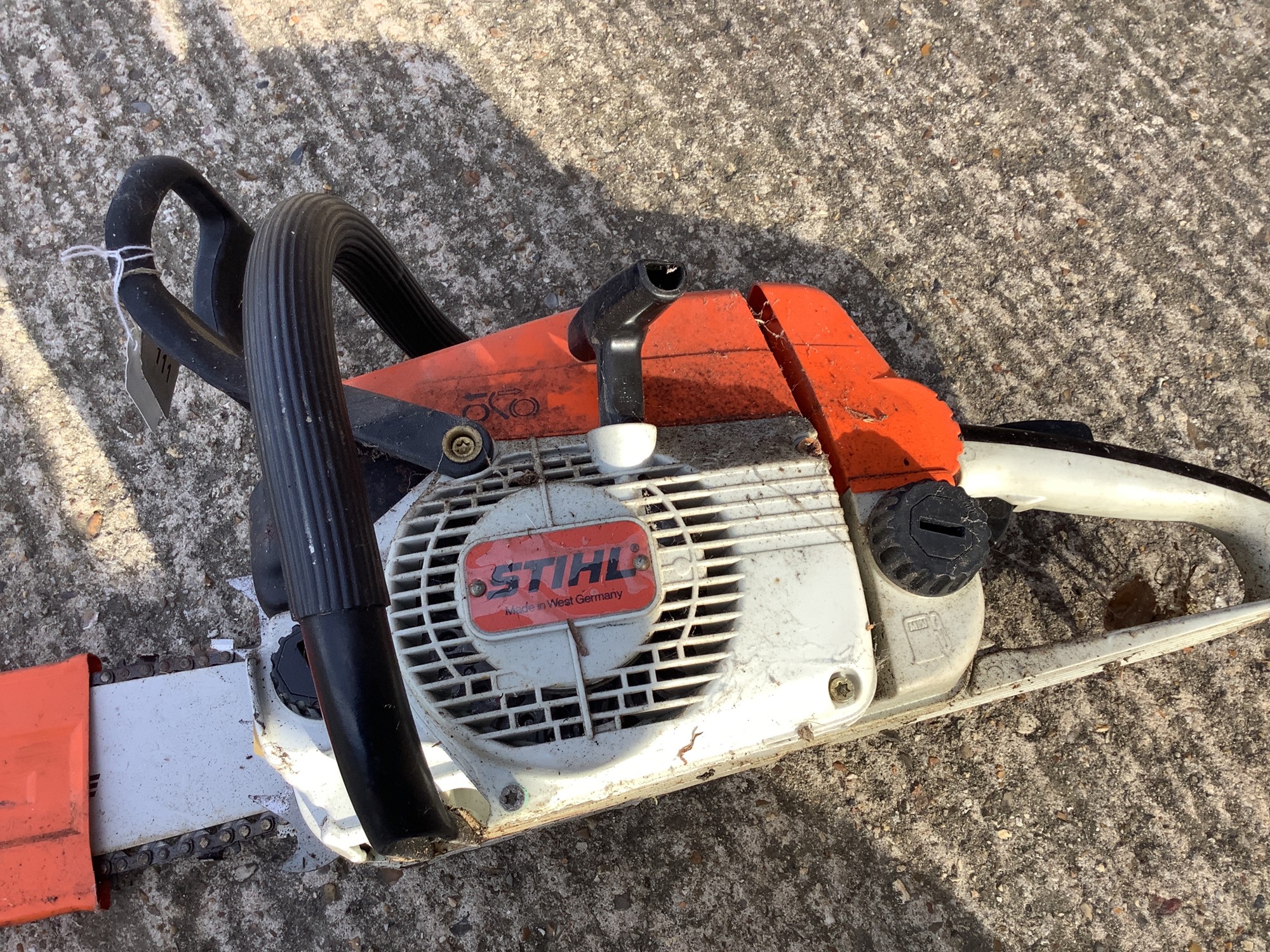 Lot 3 Stihl Petrol chainsaw