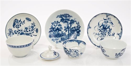 Lot 10 - 18th century Worcester blue and white tea bowl...