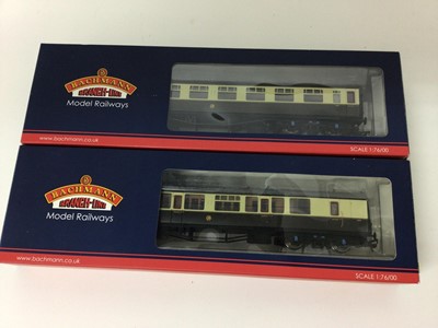 Lot 22 - Bachmann 00 gauge selection of boxed carriage and coaches (22)