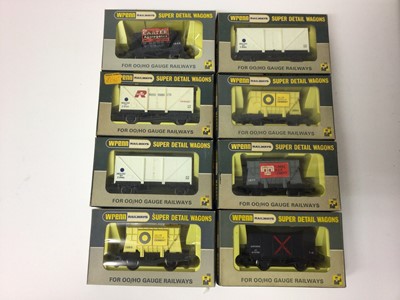 Lot 24 - Wrenn 00 gauge boxed selection of Five Pullman Carriages, wagons and rolling stock (45)