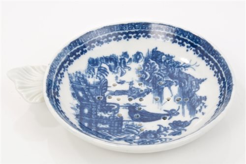 Lot 15 - 18th century Caughley blue and white circular...