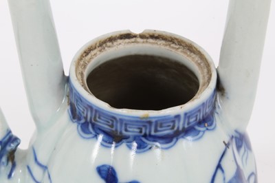 Lot 268 - A Chinese blue and white porcelain wine pot
