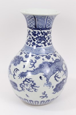 Lot 270 - A Chinese blue and white vase, Ming-style
