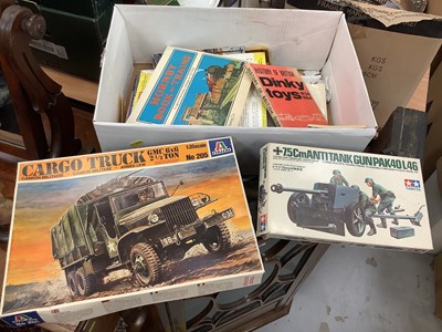 Lot 912 - Model kits of Italeri Cargo Truck and Tamiya 7.5Cm Anit Tank Gun