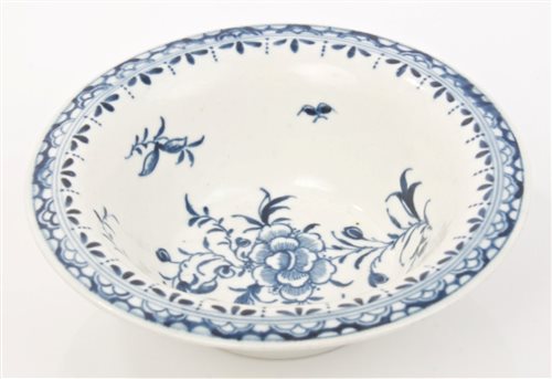 Lot 20 - 18th century Worcester blue and white patty...