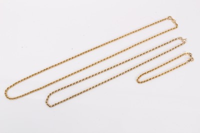 Lot 751 - 9ct gold rope twist necklace