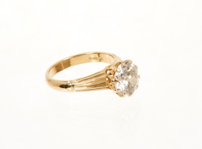 Lot 640 - Diamond single stone ring