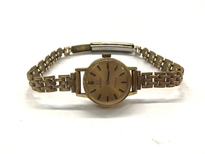 Lot 1091 - Omega Genève gold plated ladies wristwatch