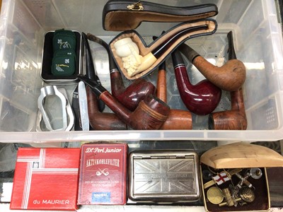 Lot 446 - Collection of various pipes and sundries